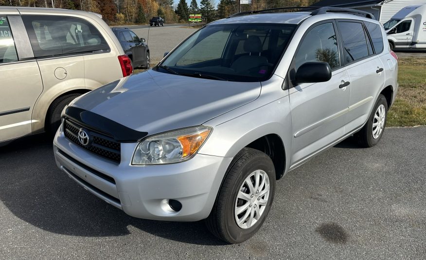 TOYOTA RAV4 LE AWD