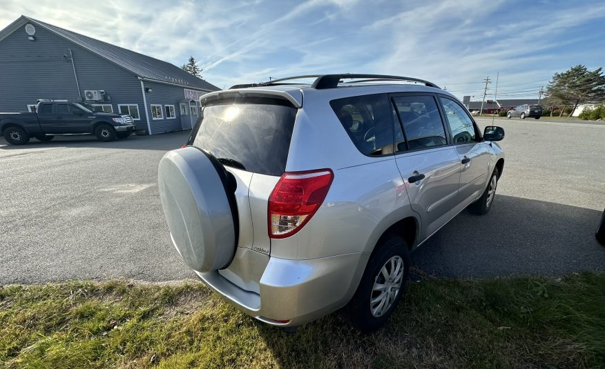 TOYOTA RAV4 LE AWD