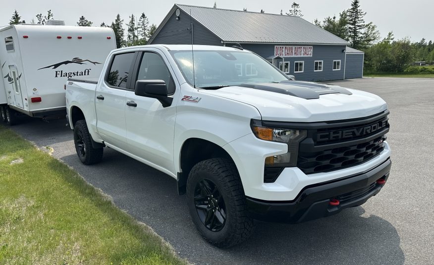 CHEVROLET SILVERADO TRAIL BOSS