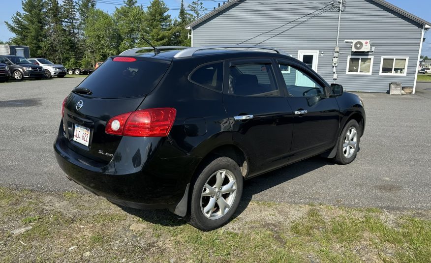 NISSAN ROGUE SV AWD