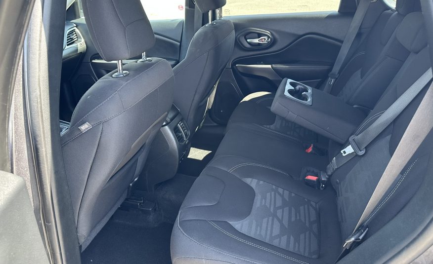 JEEP CHEROKEE LATITUDE