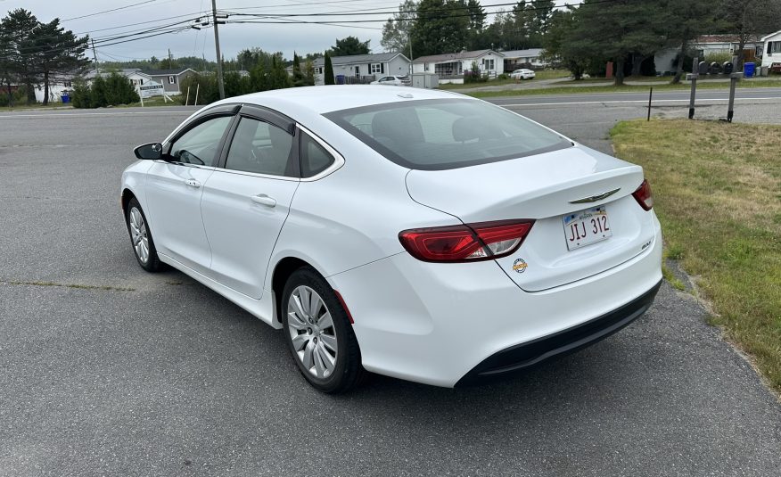 CHRYSLER 200