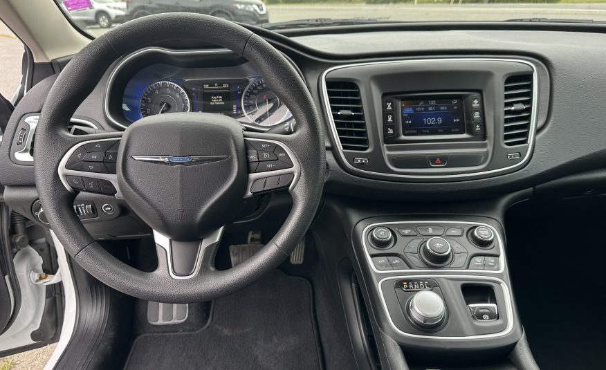 CHRYSLER 200