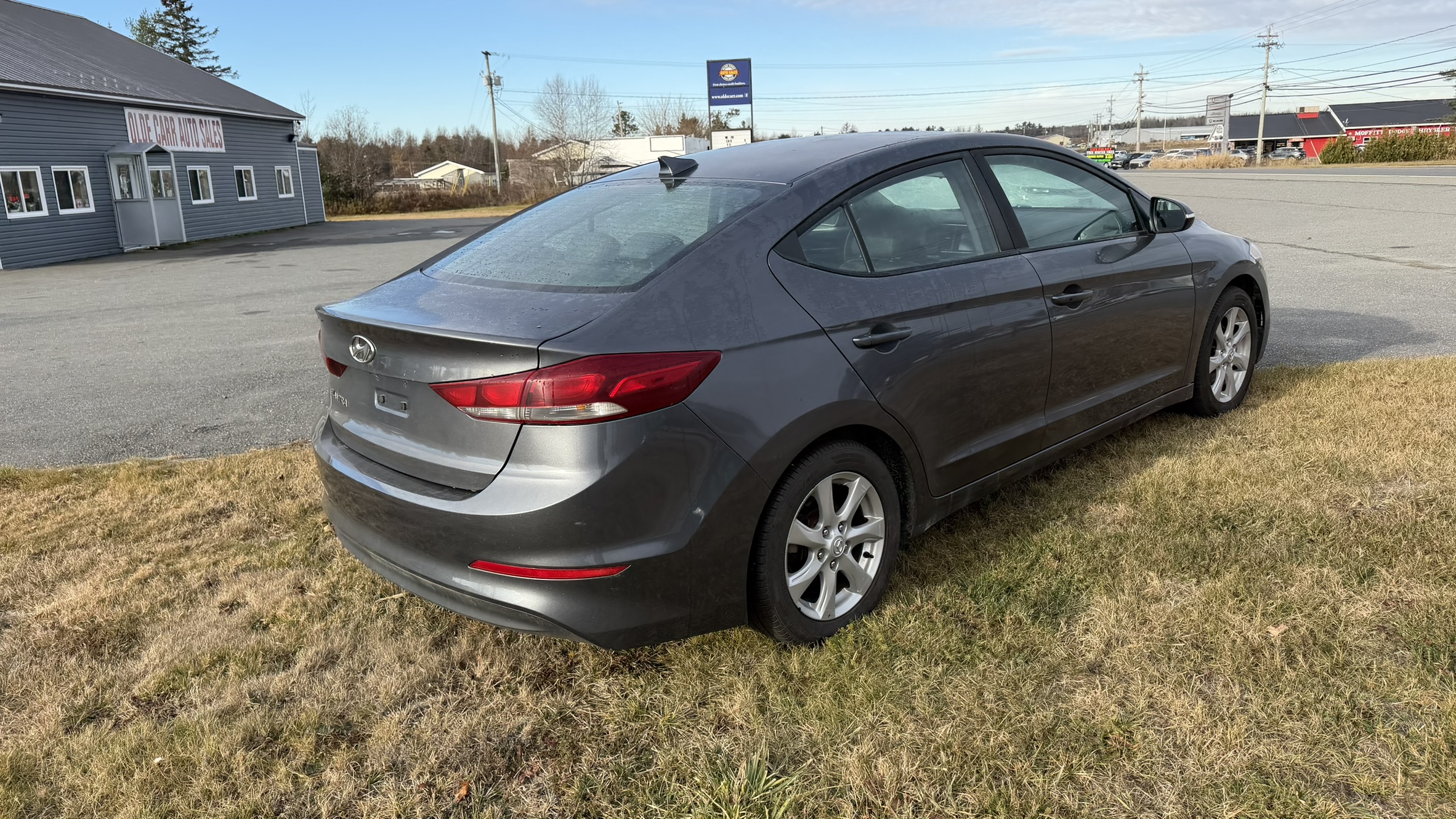 HYUNDAI ELANTRA