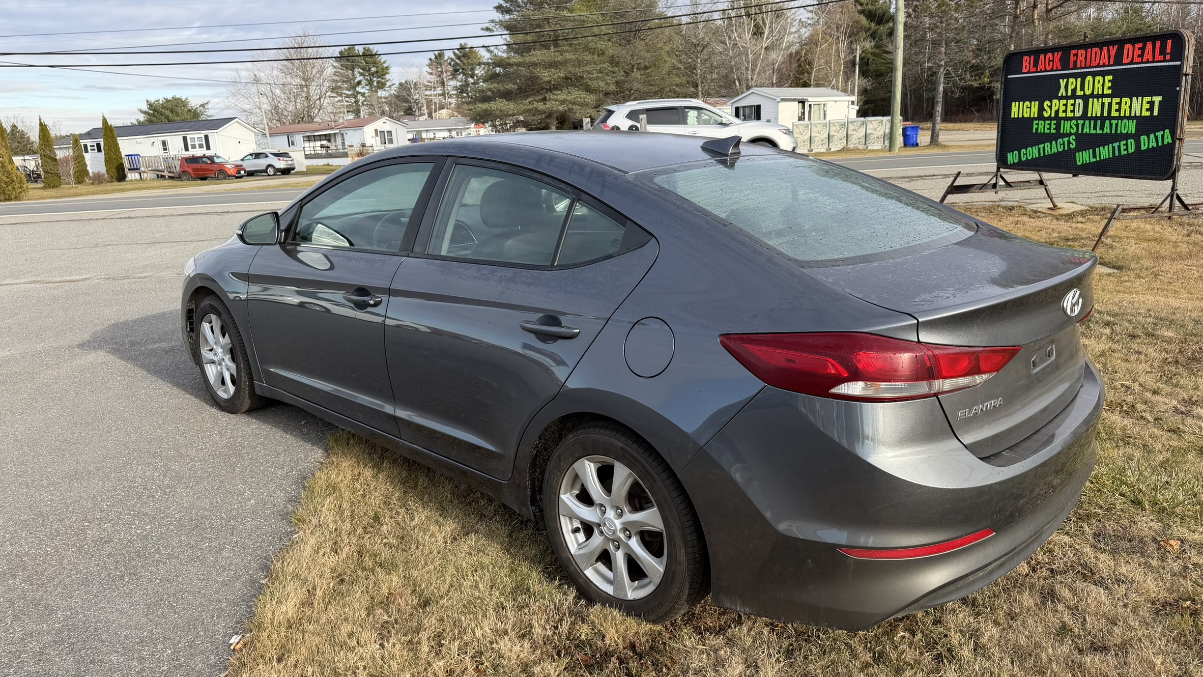 HYUNDAI ELANTRA