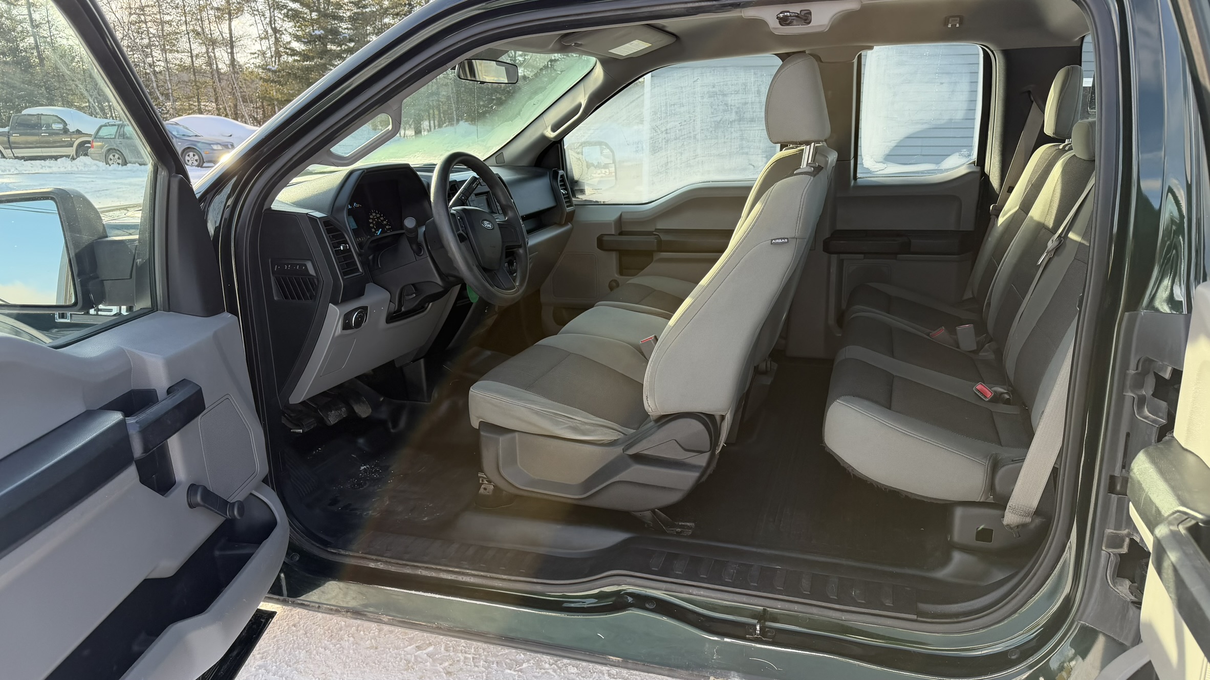 FORD F-150 SUPER CAB