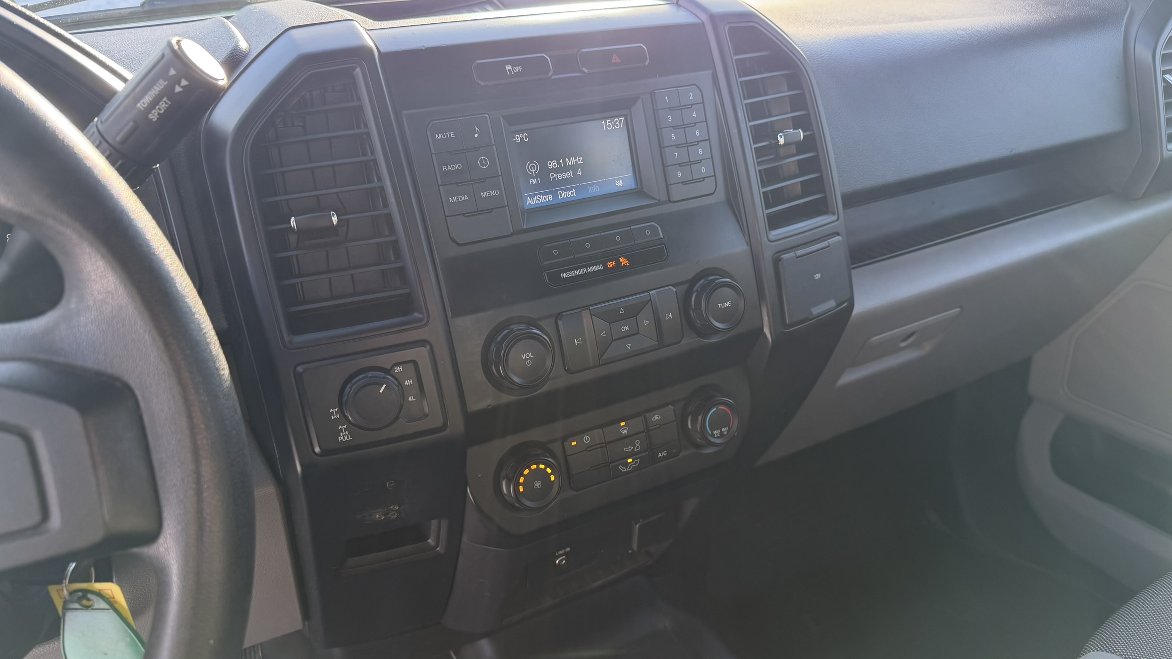 FORD F-150 SUPER CAB