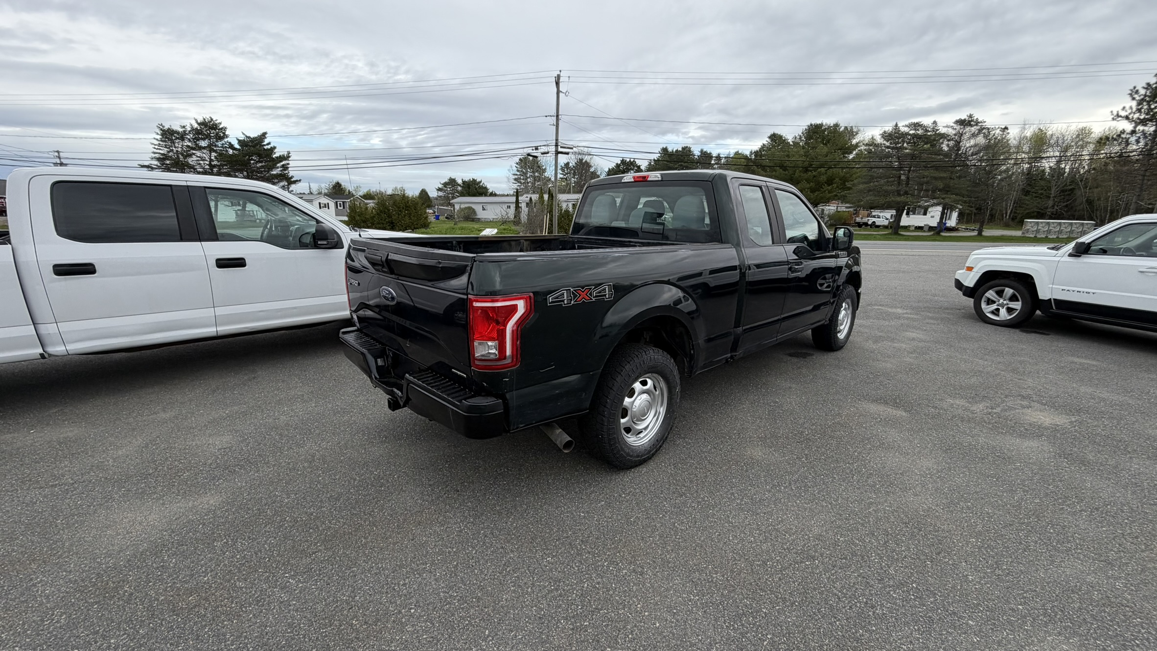 Ford F-150 XL Super Cab