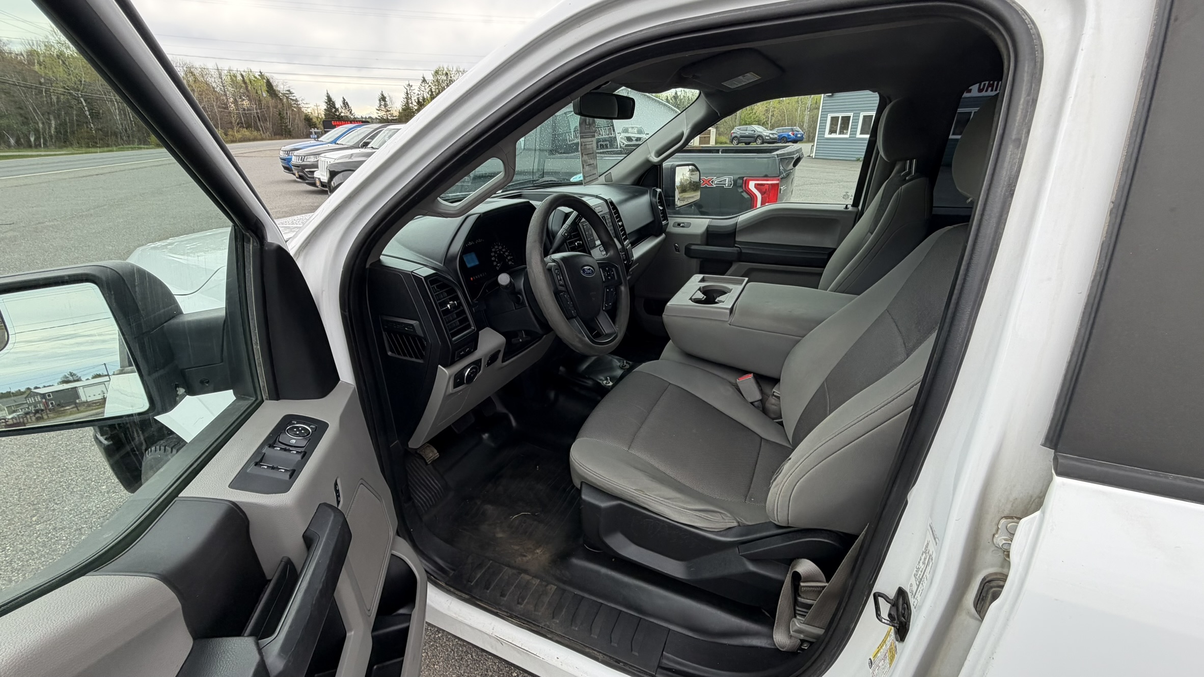Ford F-150 XL Super Crew
