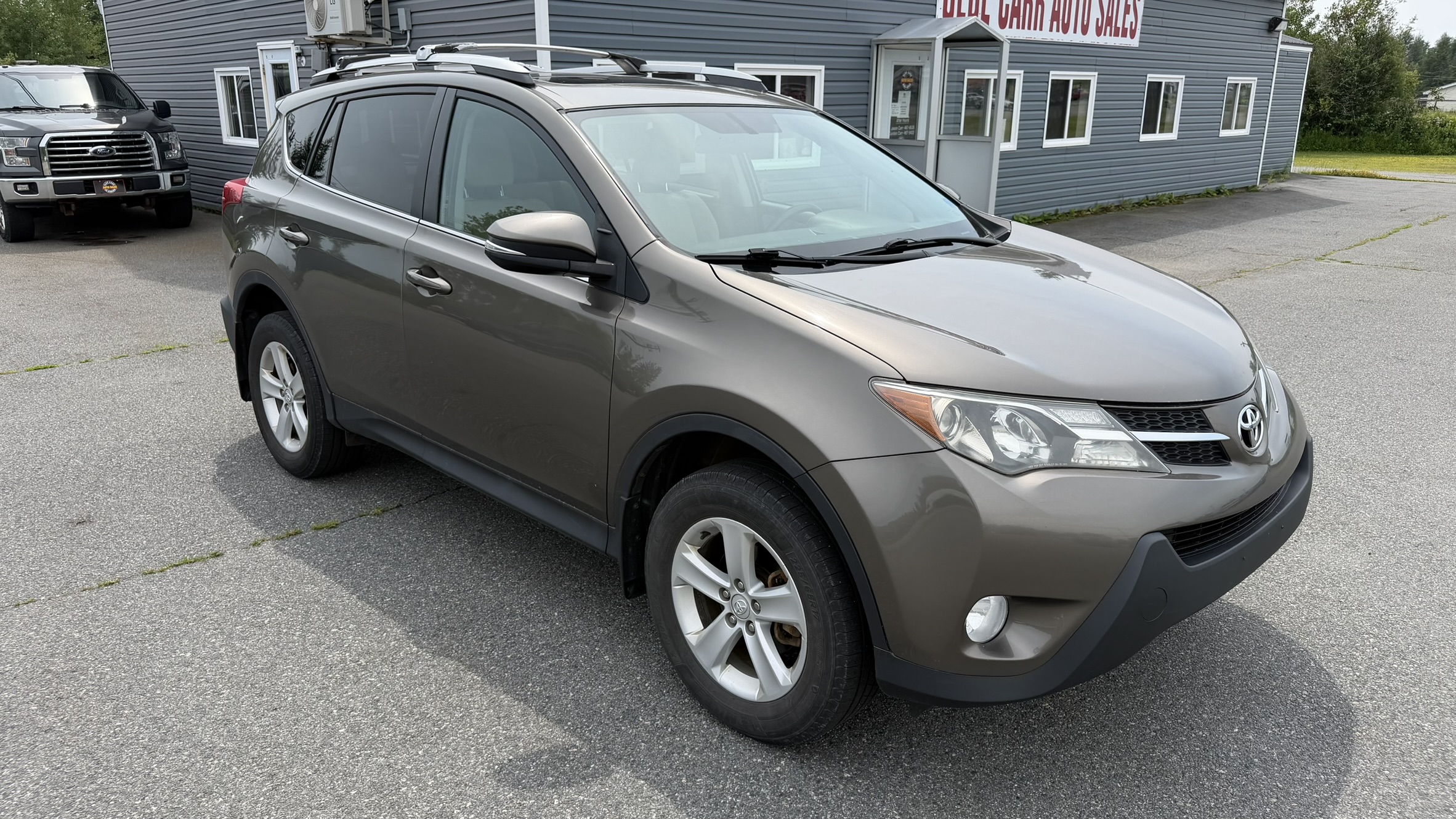 TOYOTA RAV4 XLE