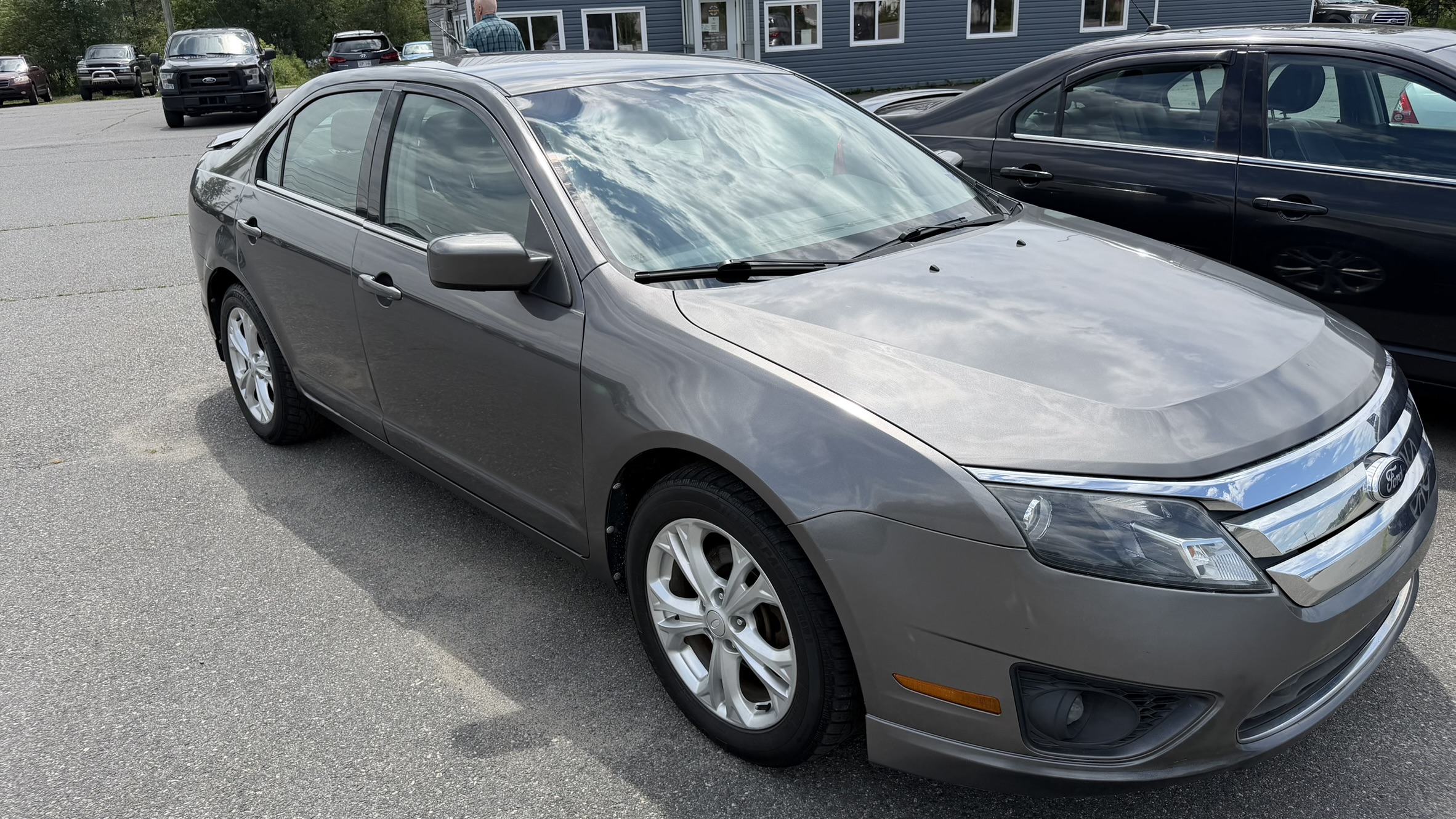 Ford Fusion SE FWD